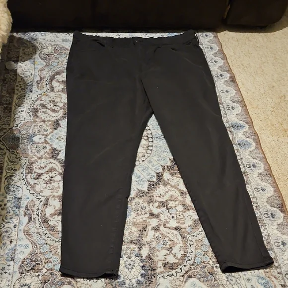 American Eagle Outfitters Women's Black Straight Leg Jeans - Picture 1 of 9